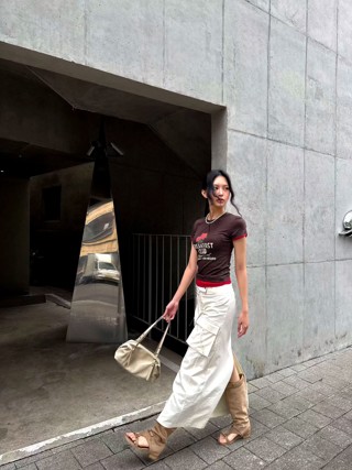 白色