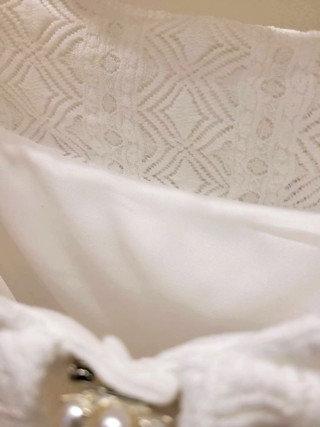白色