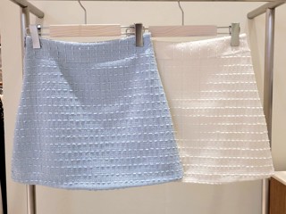 蓝色