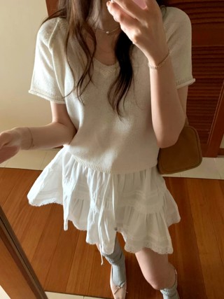 白色
