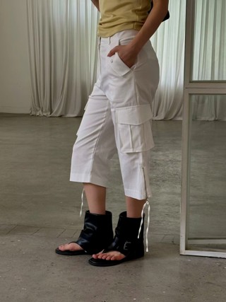 白色