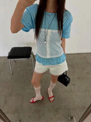 蓝色