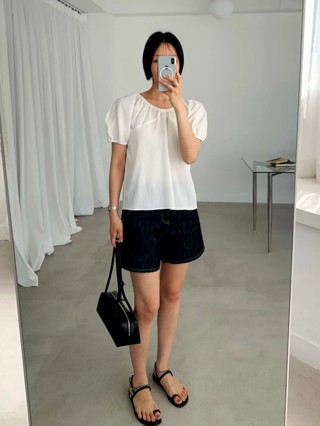 白色