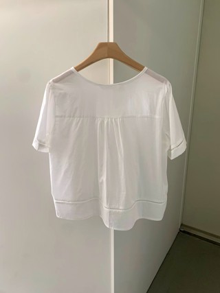 白色