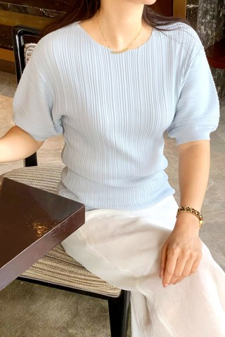 蓝色