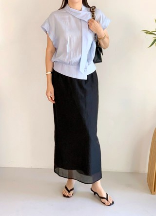 蓝色