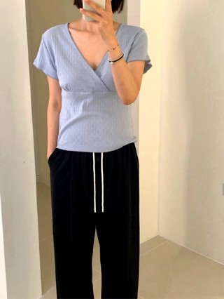 蓝色