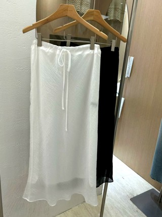 白色