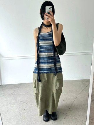 蓝色
