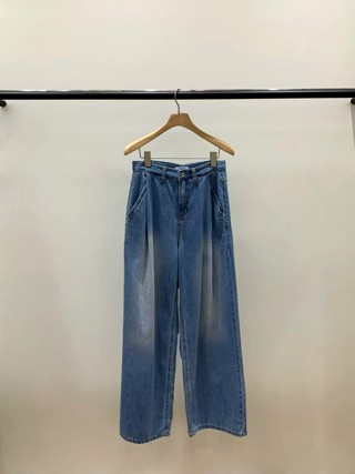 蓝色
