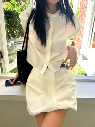 白色