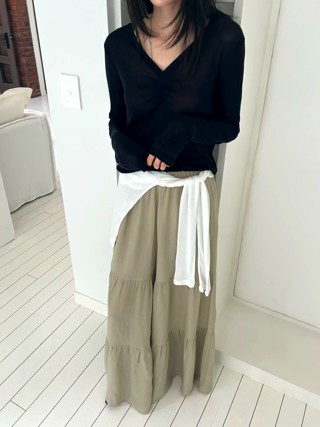 黑色