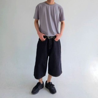 灰色