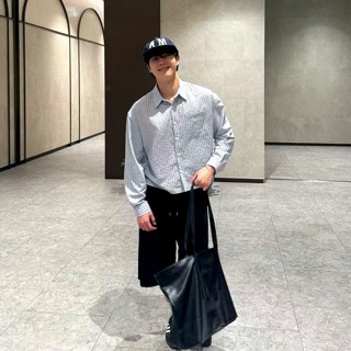 蓝色
