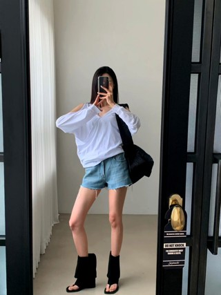白色