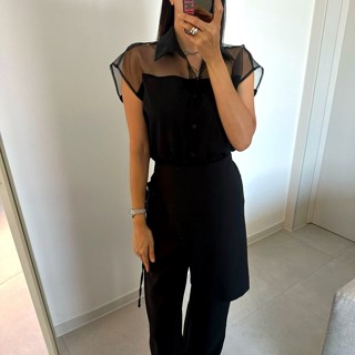 黑色