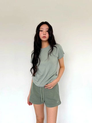 绿色