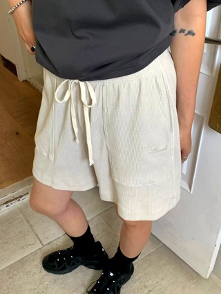 米色