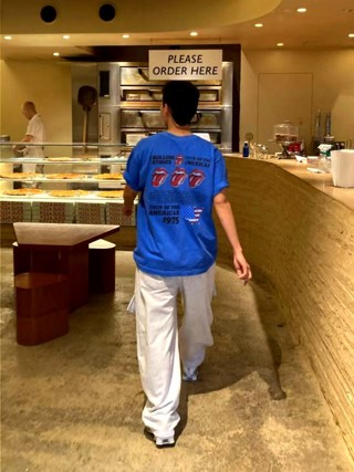 蓝色