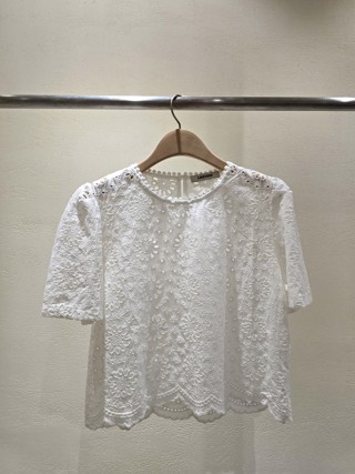 白色