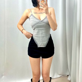 灰色
