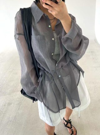 灰色