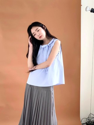 蓝色