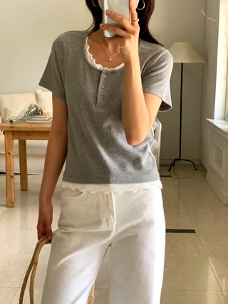 灰色