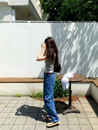 蓝色