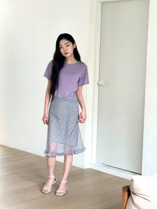 灰色