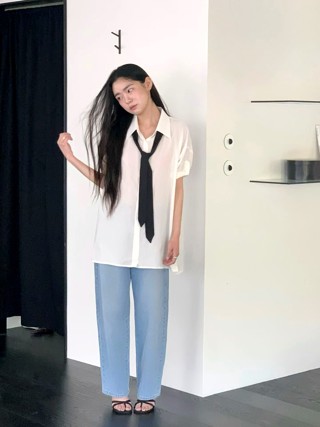 白色