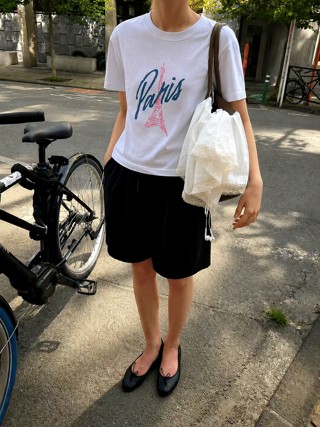 白色