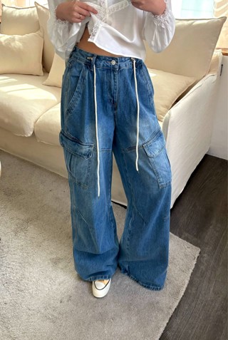蓝色
