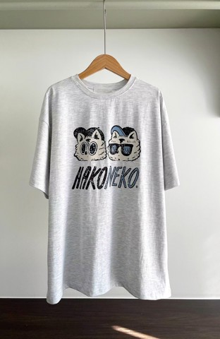 灰色