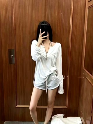 白色