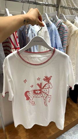 白色