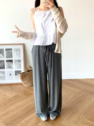 灰色