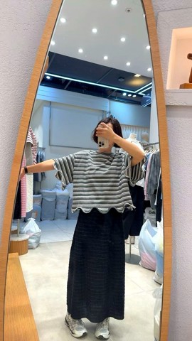 灰色
