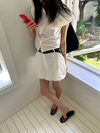 白色