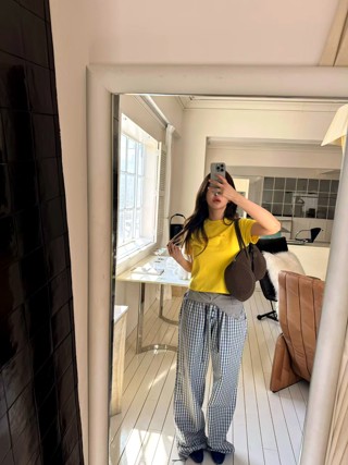黄色