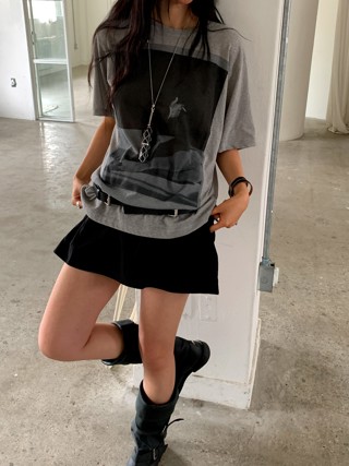 灰色