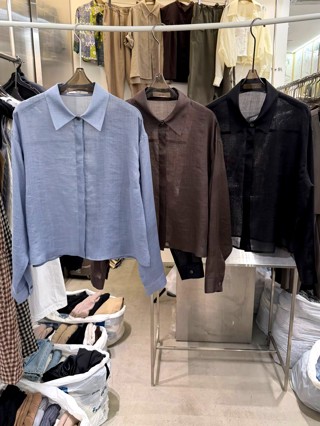 蓝色