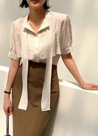 白色