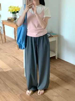 灰色