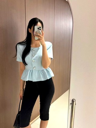 蓝色