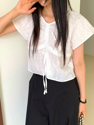 白色