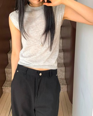 灰色