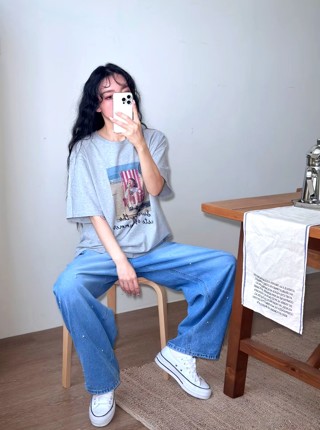 灰色