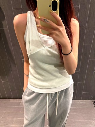 白色