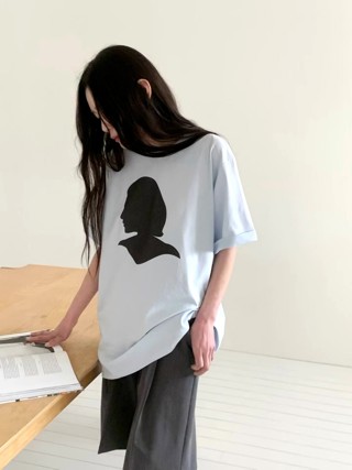 蓝色
